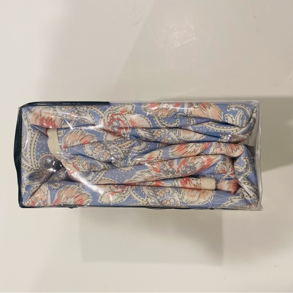 Ralph Lauren Home Cosima Floral Blue Pink King Reversible Duvet Cover & Shams - Picture 13 of 15